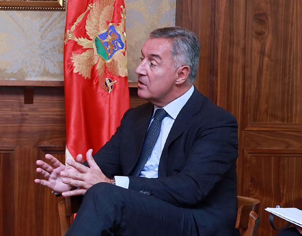 Мило Ђукановић уочи Сабора у Никшићу: СПЦ је погубљена јер је суочена са крахом илузије да је она створила и да сада управља Црном Гором