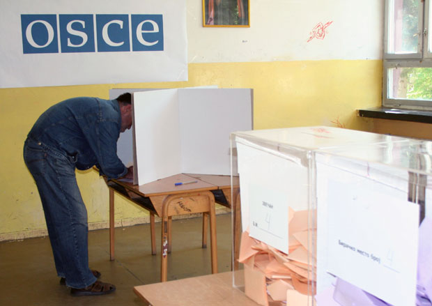 ОЕБС шаље посматраче на изборе у Србији, а помаке - не види
