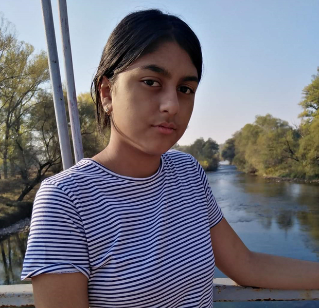 Мајка видела језиви снимак: Сумњиво ВОЗИЛО кренуло за Моником (12) коју Србија ДВА ДАНА ТРАЖИ! 