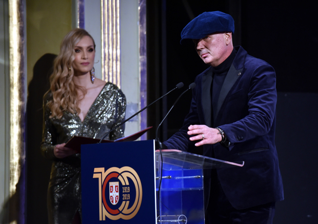 ВИДЕО: Речи Синише Михајловића од којих застаје кнедла у грлу