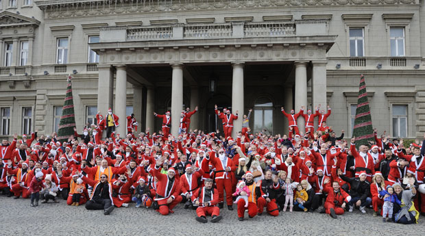 Са 300 пакетића право у Сремчицу: Бајкери обрадовали децу са посебним потребама