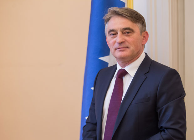 Оштре реакције политичара: Комшићеве провокације о признању лажне државе Косово неће проћи у Српској