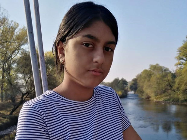 Чак и ако је украдена због неког момка, молимо те људе само да јаве, да знамо да је жива: Моникина мајка данима плаче и моли Бога да се њено дете појави