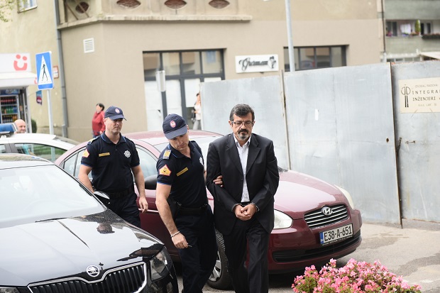 Ударио је дрвеном палицом Биљану, жртва је од ударца пала, а он је наставио да је млати по телу: Слободан је осуђен на пет година затвора, суд укинуо пресуду