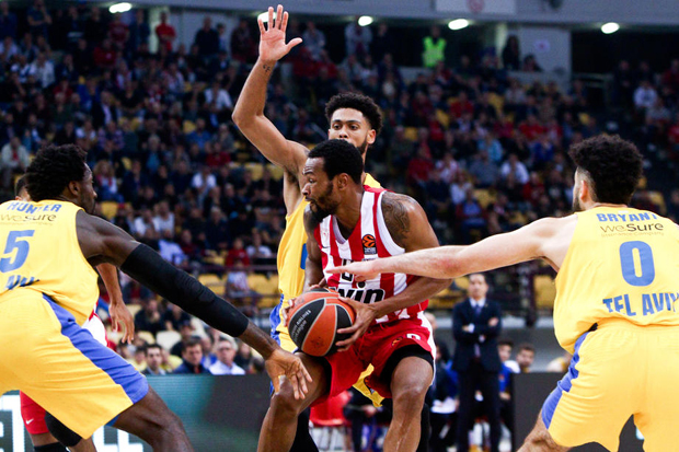 Пантер девети странац у Звезди: Шакота верује Американцу