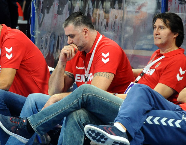 Хаос у рукометној репрезентацији: Перуничић путем СМС поруке јавио помоћнику да је добио отказ