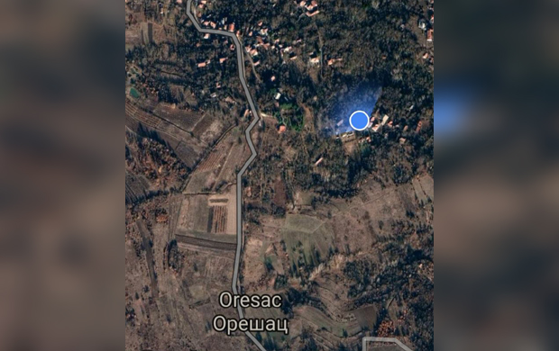 МОНИКА ЈЕ ЖИВА: Малчански берберин је вуче са собом у брда