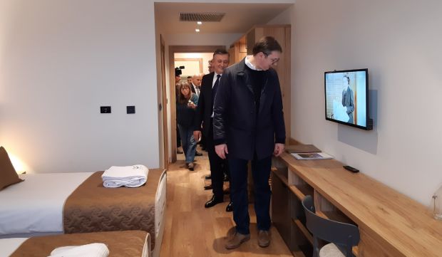 Иришки венац ће бити ближи туристима: Вучић обишао хотел Фрушке терме (ВИДЕО)