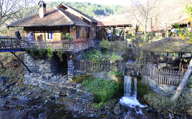 Свака кућа у овом српском селу ће имати кафану: Мештани почели да се баве туризмом, исељавање је стало, а сада им фали радне снаге