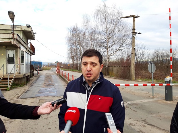 „Претили ми смрћу и да ће да се спале“: Пропао и четврти покушај исељења породице певача Даде Глишића