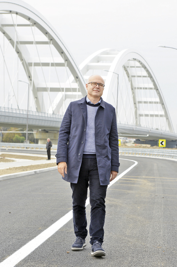 Милош Вучевић: Симболи живота, љубави и пркоса