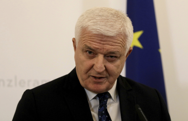 Марковић одбио предлог Амфилохија: Можемо разговарати али након што изгласамо Закон