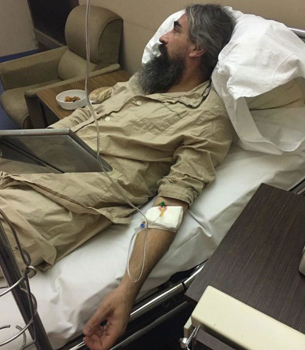 Први снимак Методија после пребијања: Епископ задржан на ВМА