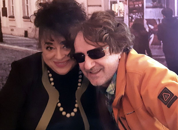 Брега попио кафу са ћерком Радована Караџића: Бура у Сарајеву због Соњиног твита (ФОТО)