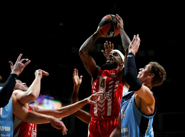 Браун и Берон режирали тријумф: Звезда срушила Зенит у Казању