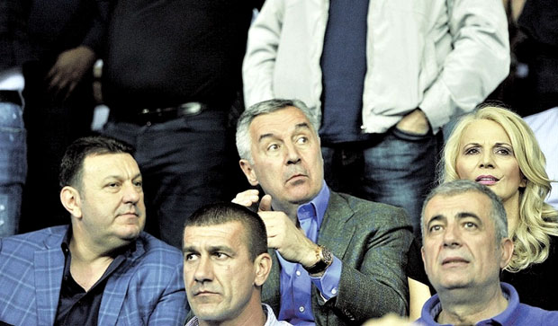 Борба: Усијање пред меч Будућност-Звезда - У “Морачи” спремају још један јуришнички митинг ДПС-а који ће “благословити” Мило Ђукановић!