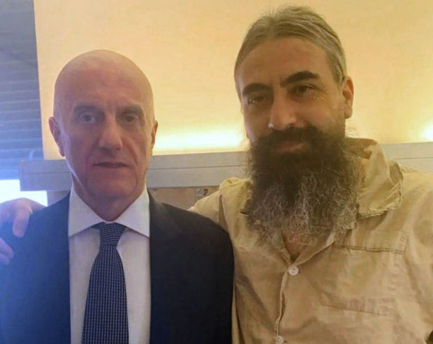 Дака Давидовић у посети владици Методију (ФОТО)