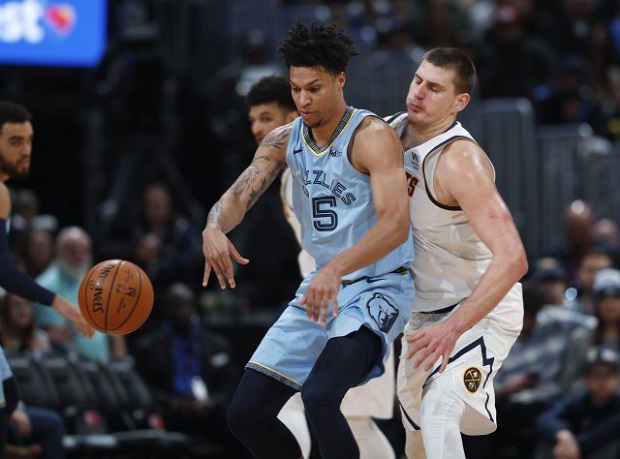 Доминација Јокића против Мемфиса: Рекордом сезоне водио Денвер до победе (ВИДЕО) 