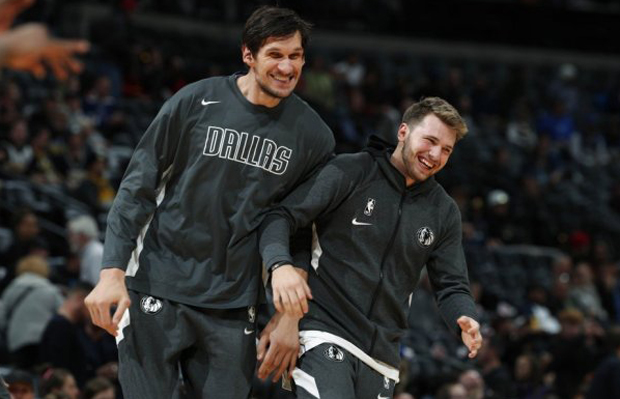 Србин и Словенац се забављају у САД: Марјановић задужен за атмосферу, Дончићев посао су кошеви (ВИДЕО)