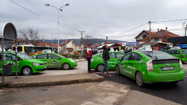 Војска стигла у село Минићево да тражи Монику, у потрагу се укључили и нишки таксисти