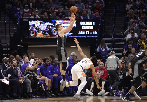 НБА: Не помаже ни Богдановић, црни низ Сакрамента се наставља, Дончић опет попунио све колоне