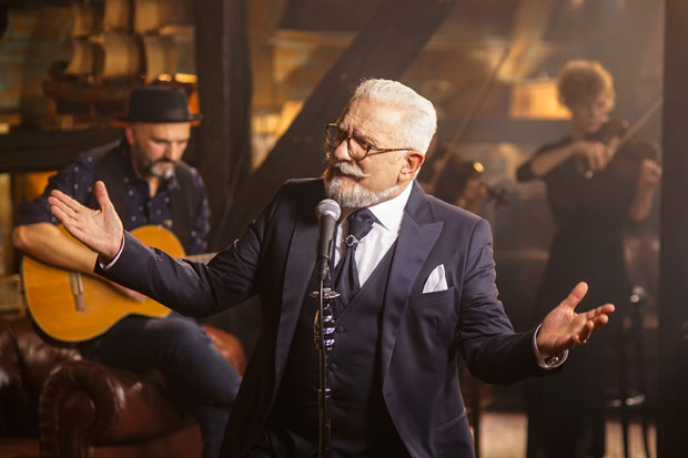 Kоме је срце у једном комаду, тај није ни волео: Жељко Самарџић, чувени Мостарац, сумира годину за нама и његових 25 музичких година