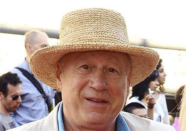 Преминуо Нил Инес, звезда Монти Пајтона