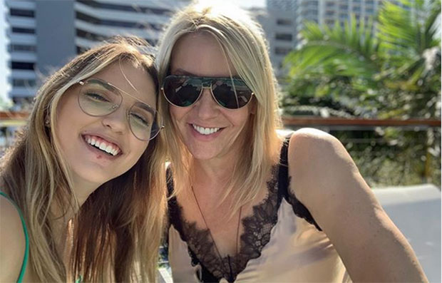 Открила све шта јој је на души: Усвојена ћерка Влада Дивца јавно се обратила мајци Ани (ФОТО)