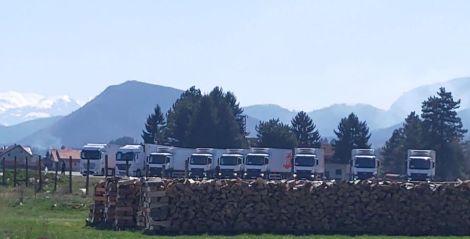 Несвакидашњи гест подгоричке компаније ‘’Воли’’: За 4.600 пензионера џак брашна и пакет намирница