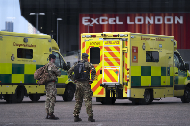 Забрињавајућа статистика у Британији: Поново расте број преминулих, све су ближи Италији