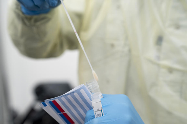 Ситуација ће сигурно бити оваква до средине маја, а ево да ли нас очекује нови талас епидемије: Проговорио научник који ради на леку за корона вирус