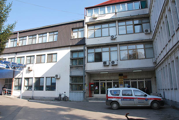 Медицинској сестри потврђена корона: Здравствени радници Нефролошког одељења болнице у Ћуприји забринути што нису тестирани