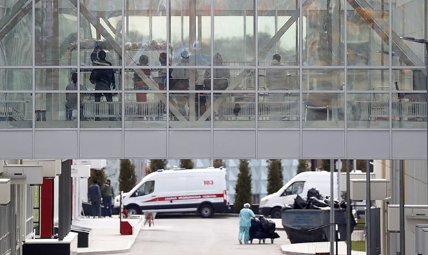 Истрага у Русији: Три лекара мистериозно испала кроз прозор