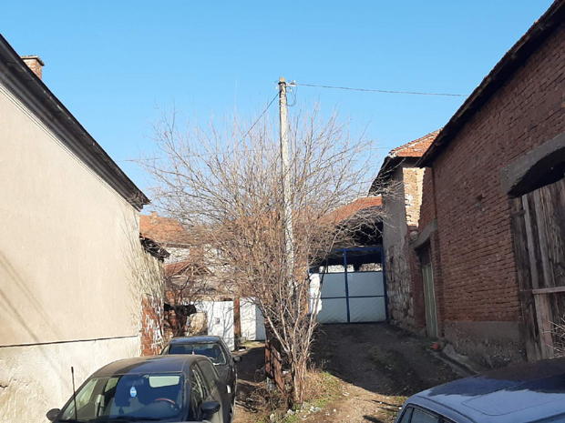 Побегла са љубавником који је претукао, слагала да је силована, па зарадила кривичну: Пријава против Елизабете С. (52) из Малче због измишљене отмице