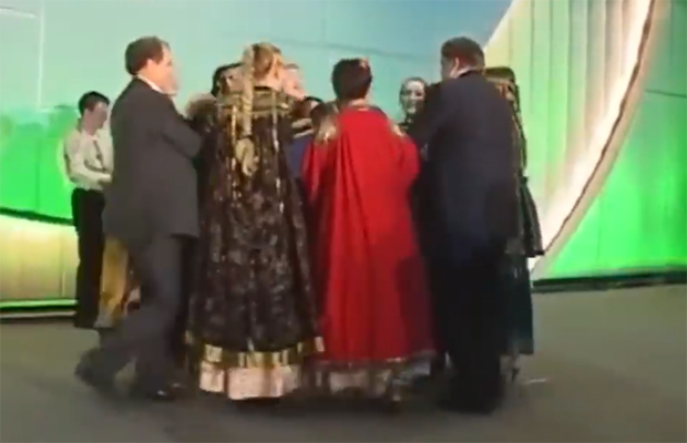 Буш и Путин играли уз руску народну музику (ВИДЕО)