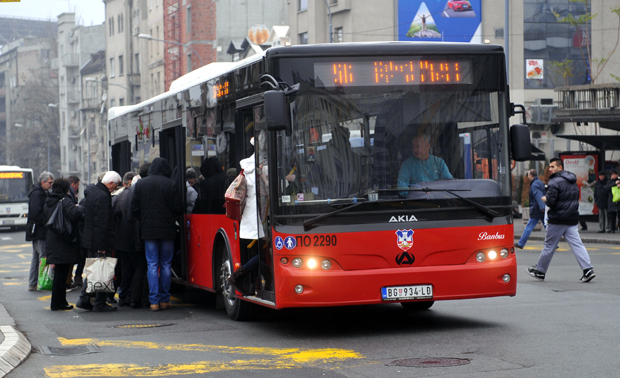Приватни превозници због прекршаја дугују МИЛИОНЕ, али се жале на инспекторе: Улазе по ЧЕТИРИ ПУТА у исти аутобус и узнемиравају возаче 