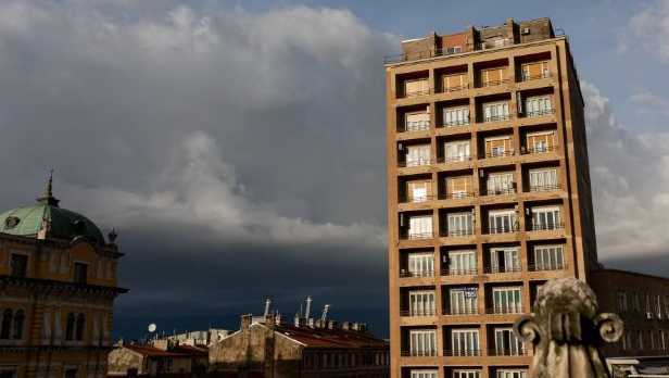 Ријека у мају враћа петокраку: Бура у Хрватској око уметничке инсталације уметника српског имена