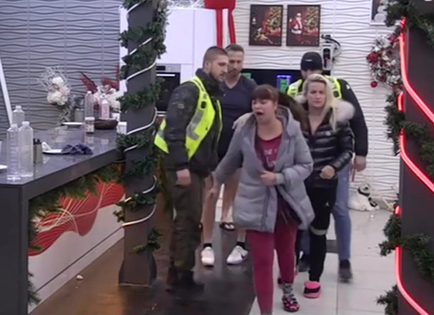 Гађала камењем све редом: Нови скандал контроверзне нишлијке Миљане Кулић