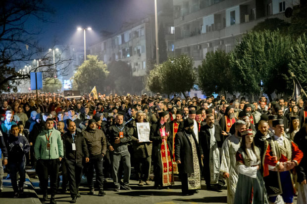 Би-Би-Си: Седам од десет Црногораца привржено СПЦ