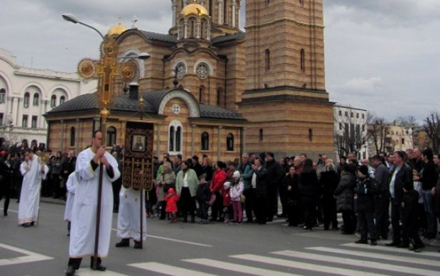 Бањалучани на богојављењској литији пружају молитвену подршку СПЦ и народу у Црној Гори