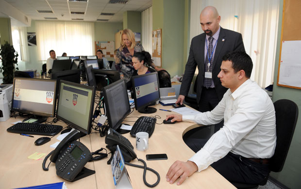 За два дана 2.674 позива волонтерским кол-центрима