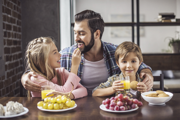 Не препуштају све супрузи и не беже од обавеза: Врлине добрих очева 