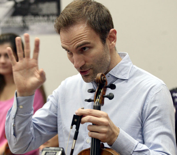 „Већ знамо да ће 2020. бити најбоља година икад, са малим беба-Миленковићем“: Чувени српски виолиниста објавио срећну вест!