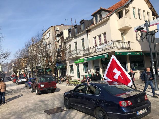 Није ово српско легло но јуначки Монтенегро: Црногорски националисти се окупили на Цетињу да протестују против литије верника СПЦ (ФОТО/ВИДЕО)