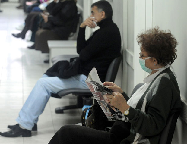 Излазе напоље само ако се баш мора: Загађење ваздуха највише проблема задаје најстаријим грађанима