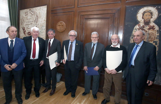 Уручене повеље заслужнима за неговање наше културе: Посвећени бризи о језику и народу