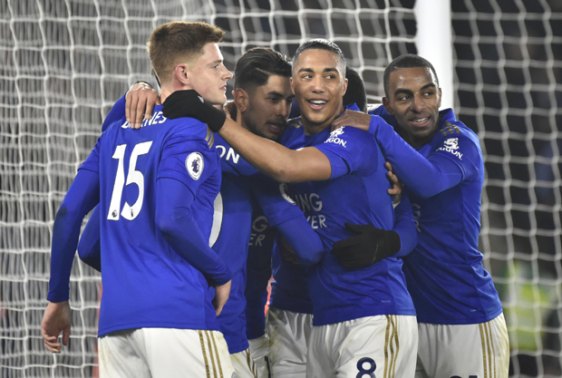 ПЛ: Барнли славио на Олд Трафорду и продужио агонију Јунајтеда, Тотенхем коначно прекинуо лош низ, Лестер убедљив