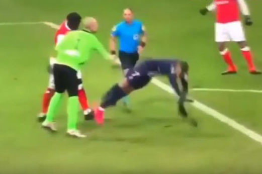 Рајковић гурнуо Мбапеа, Француз се срушио као покошен (ВИДЕО)