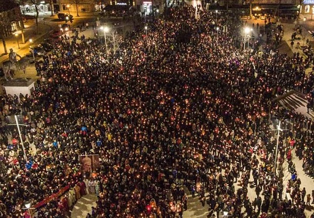 Устају и Срби у Словенији: Први молебан подршке народу у Црној Гори у Љубљани