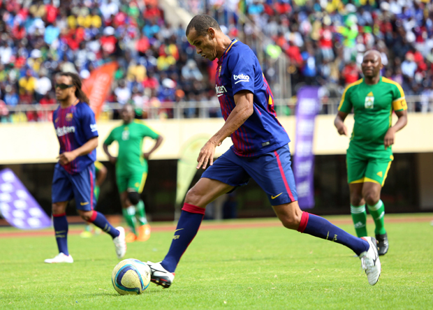 Некадашња звезда Барселоне предлаже Каталонцима нападача: Кавани би био сјајно појачање